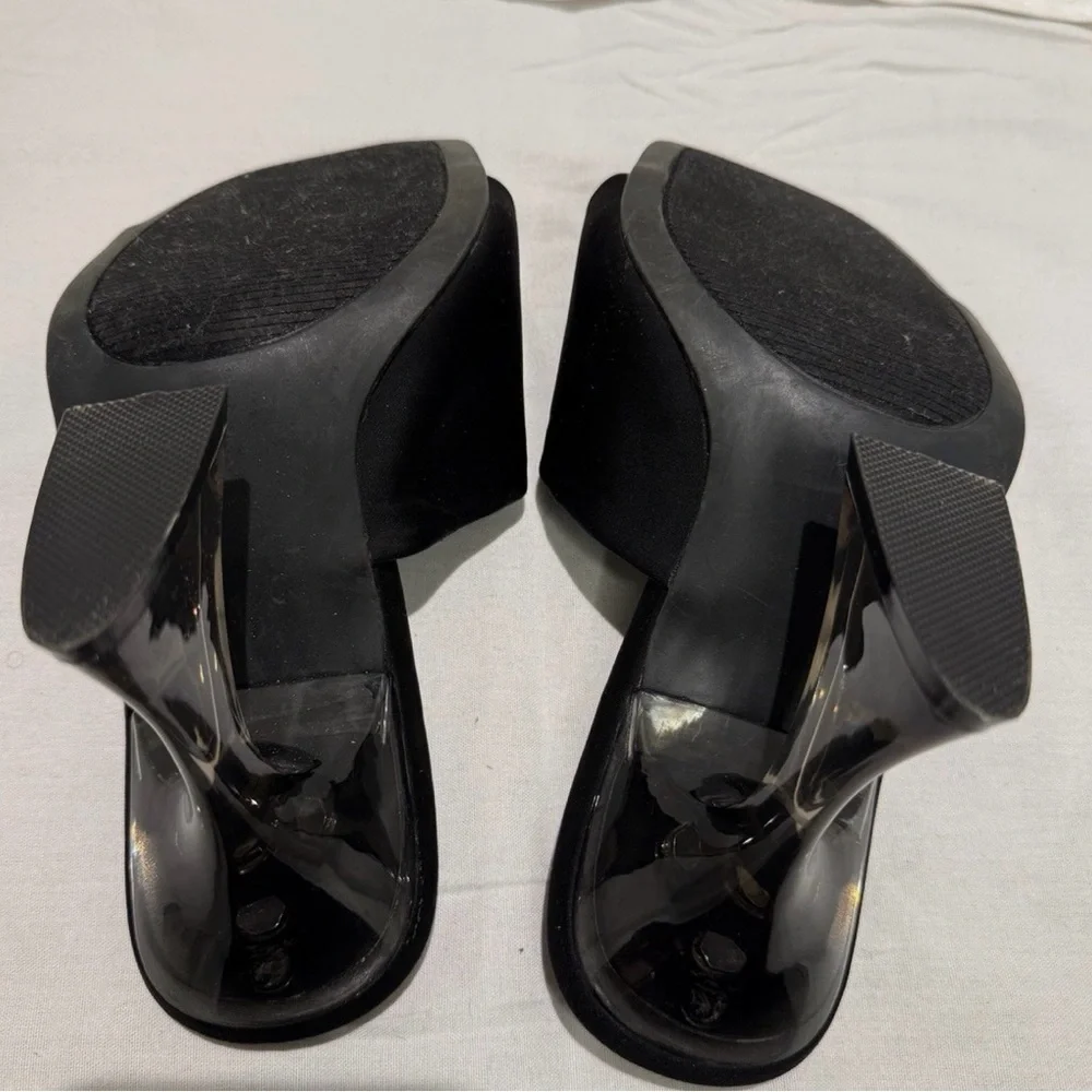 Torrid Black chunky Heeled Mules
